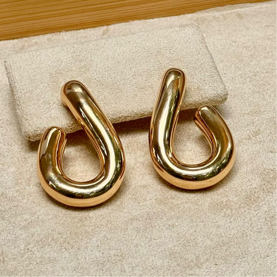 Fearless Shine Shape Earrings - MIRIAM