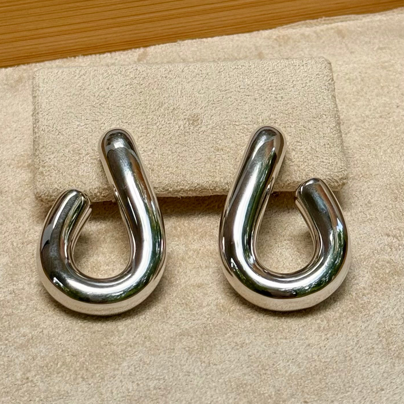 Fearless Shine Shape Earrings - MIRIAM