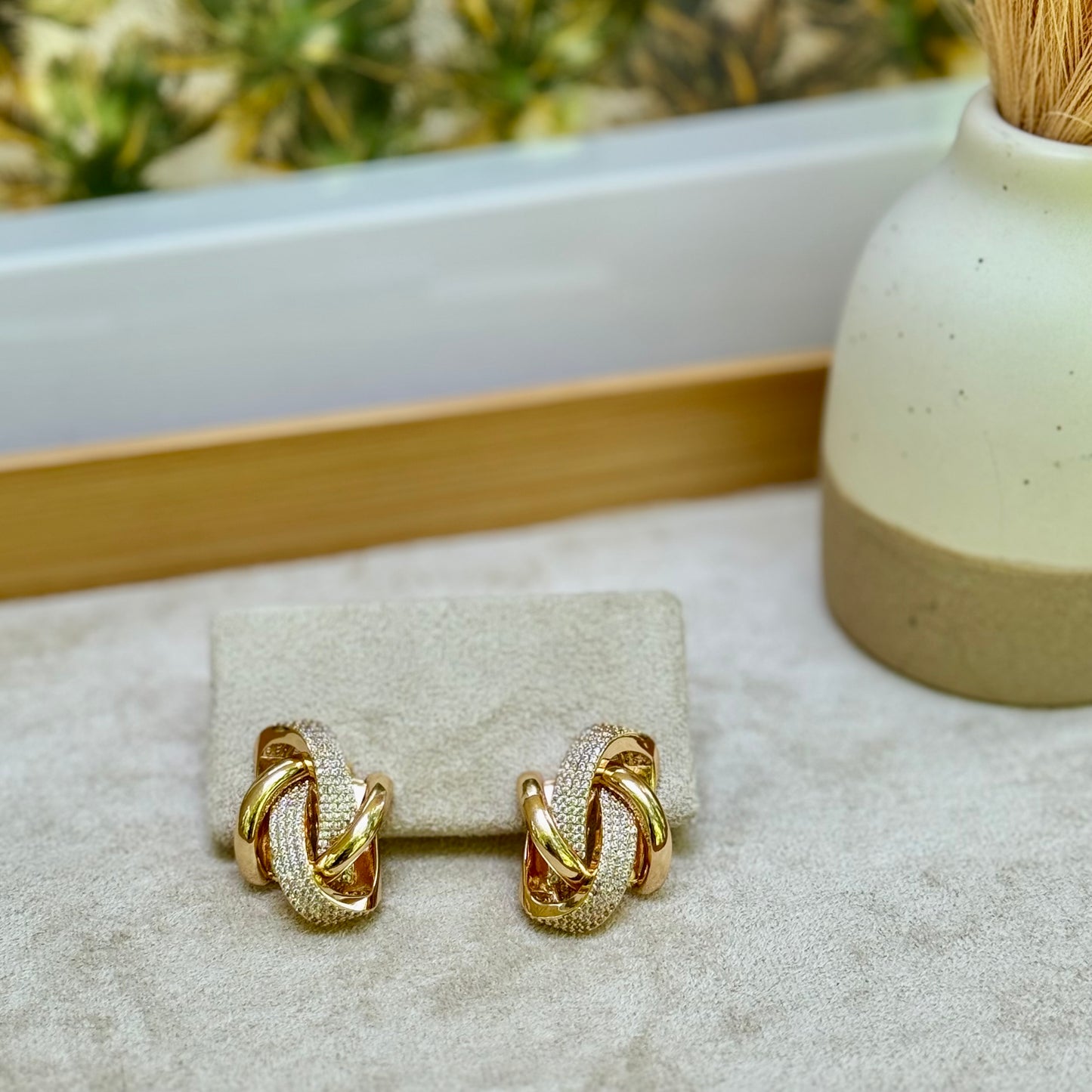 Empower Glow Zirconia Nest Earrings 2 - LARA