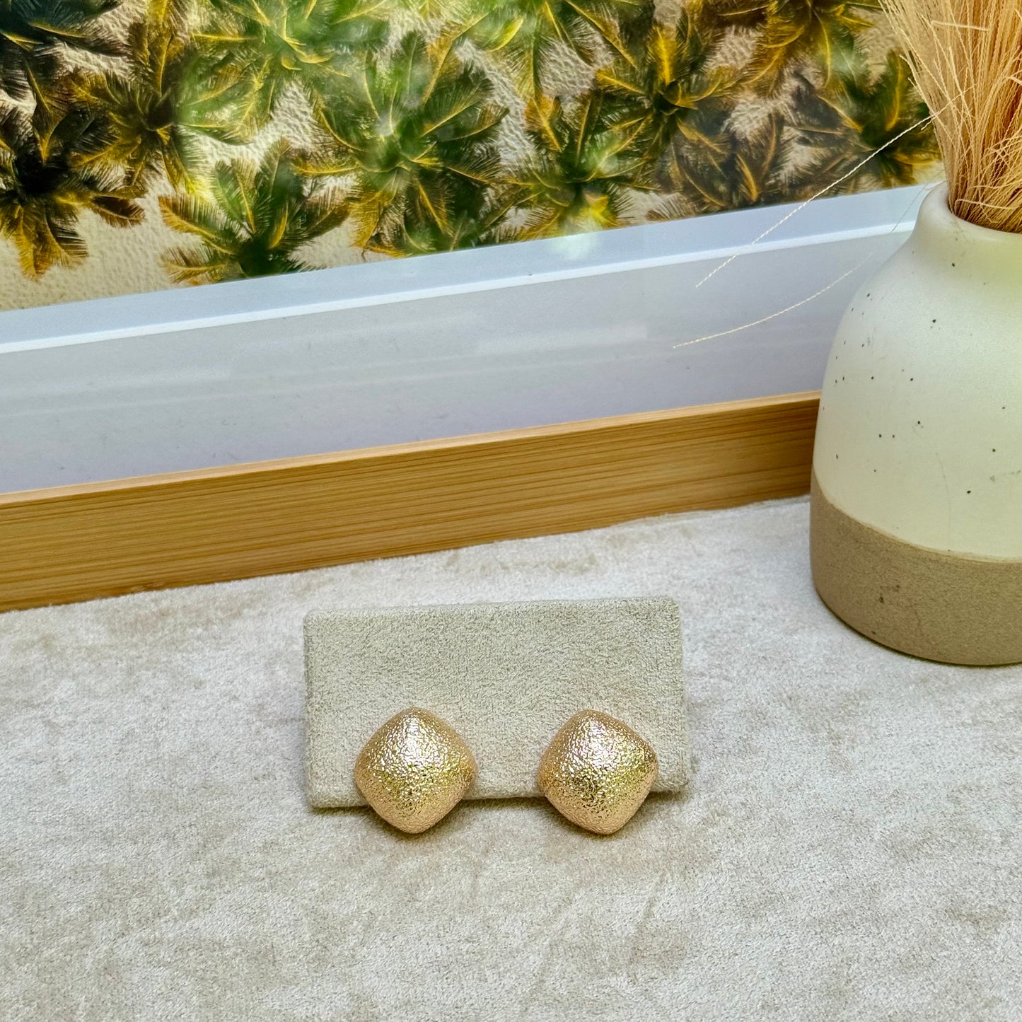 Tiny Treasures Silhouette Earrings - MOLY