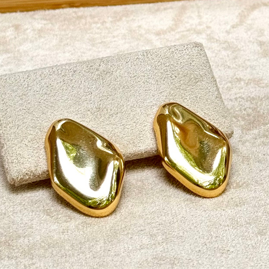 Fearless Shine Oval Shape Earrings - JAMIE