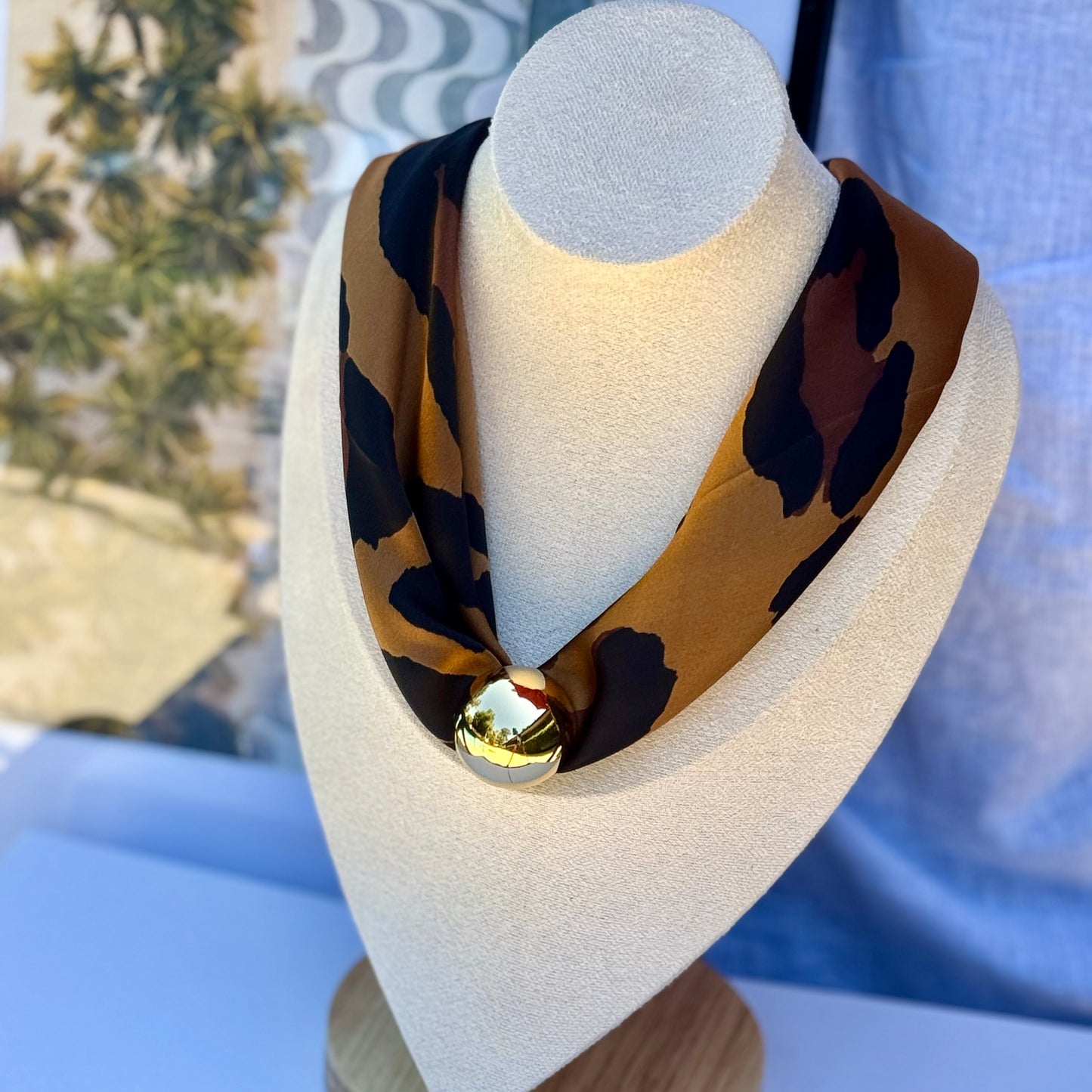 Scarf Necklace – PRISMA