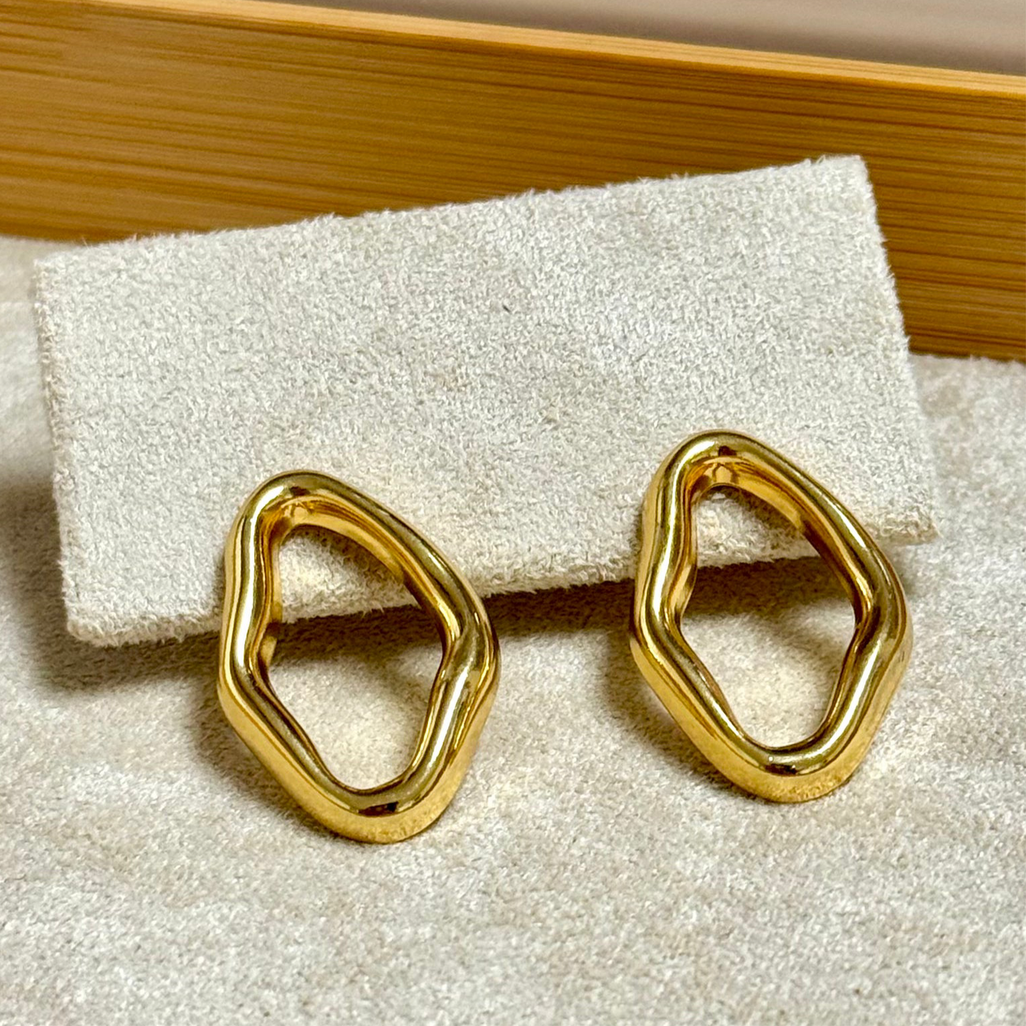 Fearless Shine Leaf Shape Earrings - JENNA