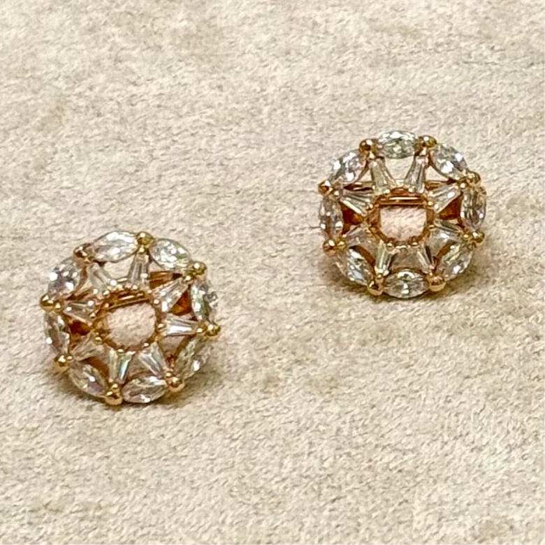 Tiny Treasures Mini Crystals Hoops 1 - TETE