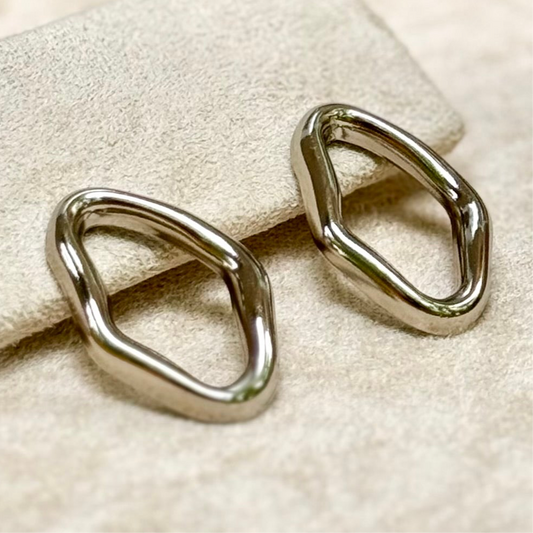 Fearless Shine Leaf Shape Earrings - JENNA
