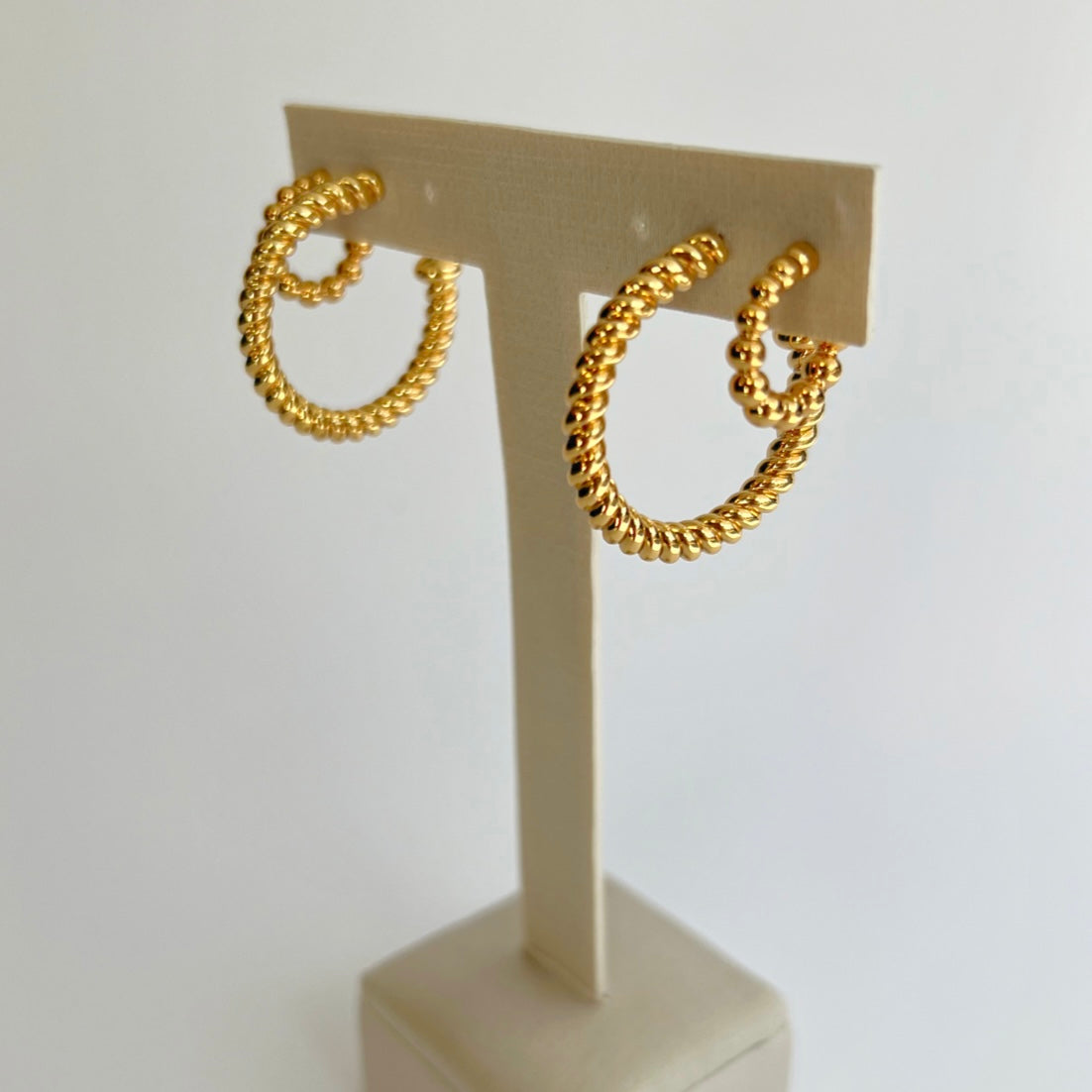 Medium Hoops - OLIVIA