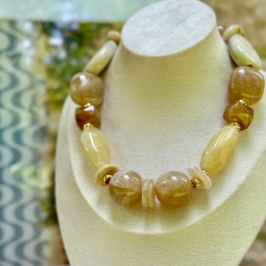 Golden Marble Resin Necklace – Limited Edition | RUTE