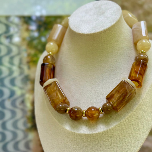 Mocha Mousse Resin Necklace – Limited Edition | MARIA